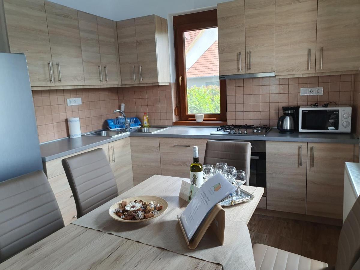 Arvalanyhaj Vendeghaz Villa Balatonakali Luaran gambar