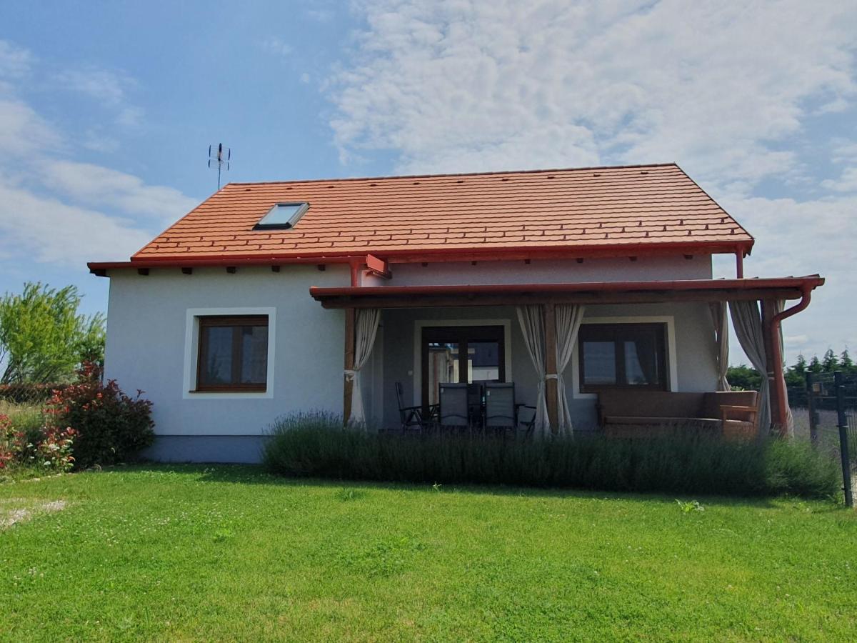 Arvalanyhaj Vendeghaz Villa Balatonakali Luaran gambar