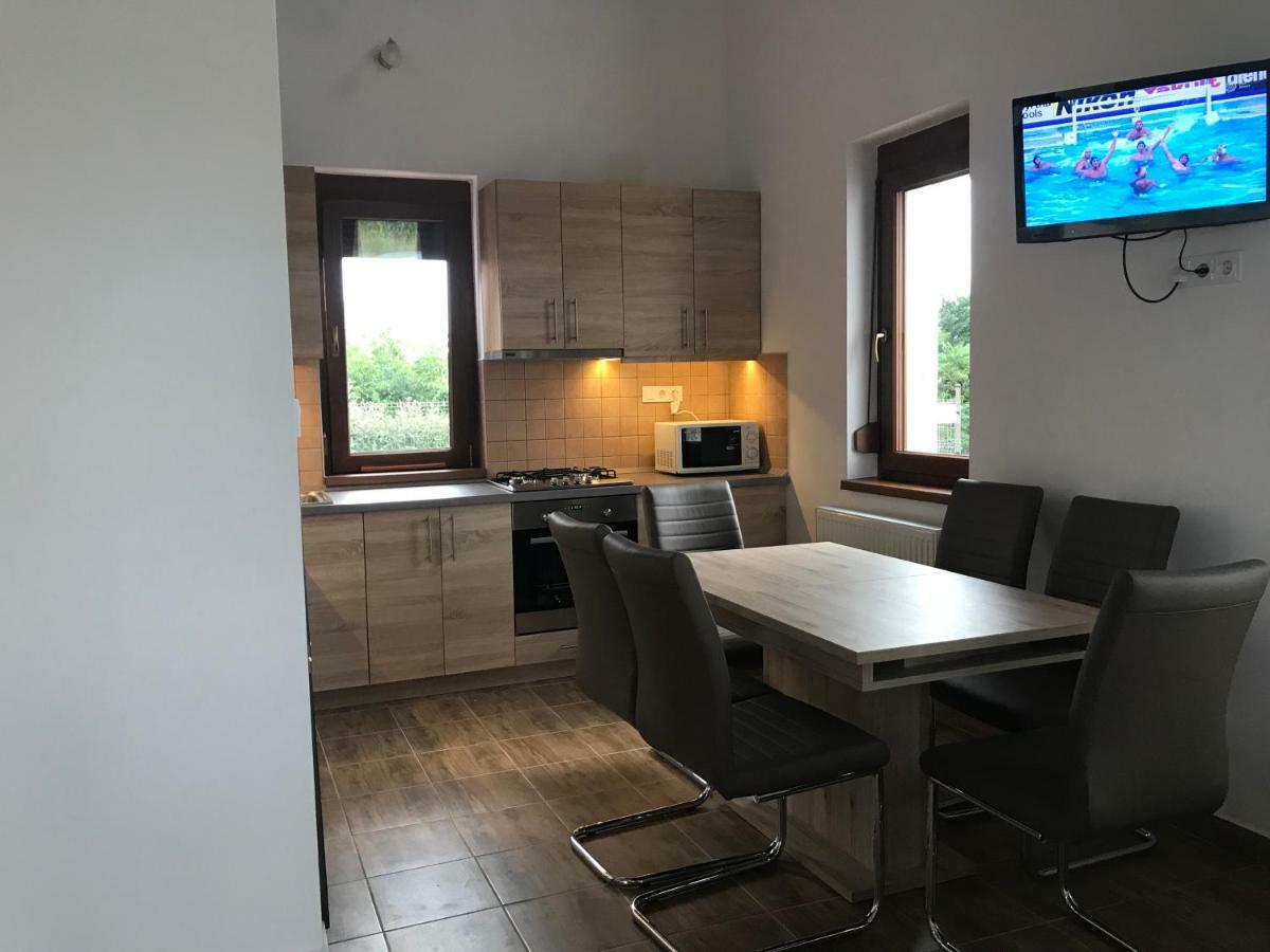 Arvalanyhaj Vendeghaz Villa Balatonakali Luaran gambar
